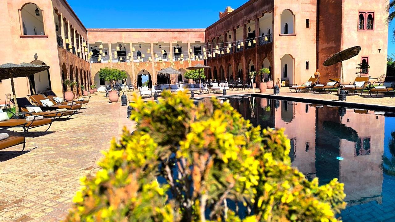 Kasbah Caracalla Aït Zat Exteriör bild